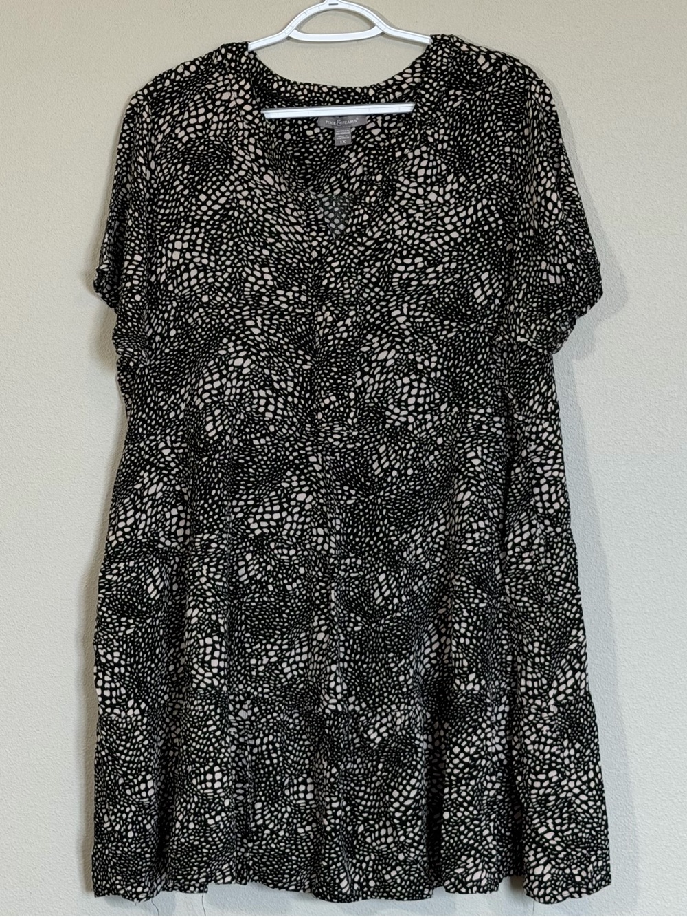 Black & White Printed Midi Dress with V-Neck